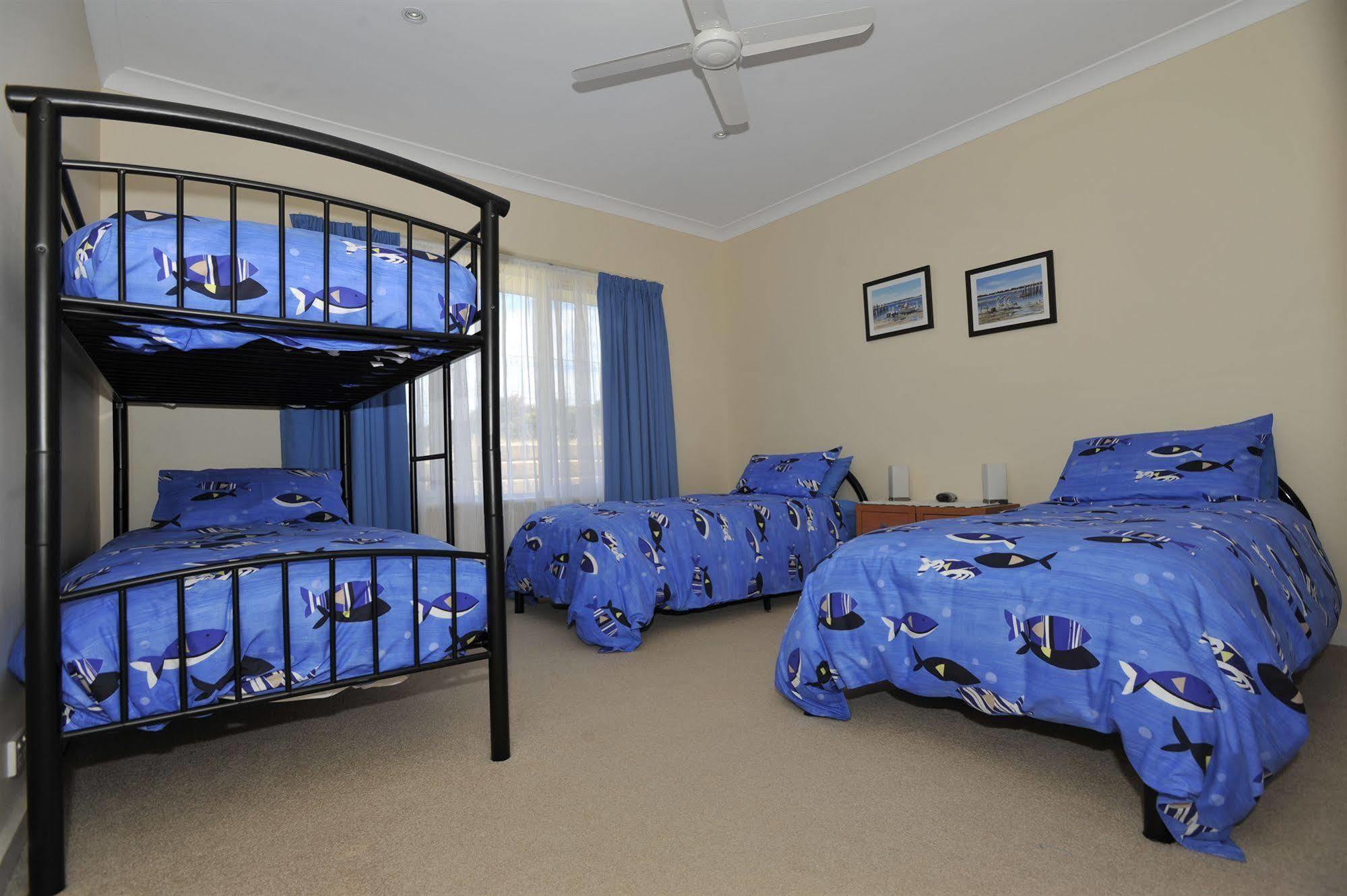 Searenity Holiday Accommodation Emu Bay Exterior photo